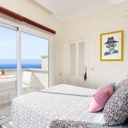 Home2Book Beach Front Las Gaviotas ซานตาครูซ เด เตเนริเฟ ภายนอก รูปภาพ