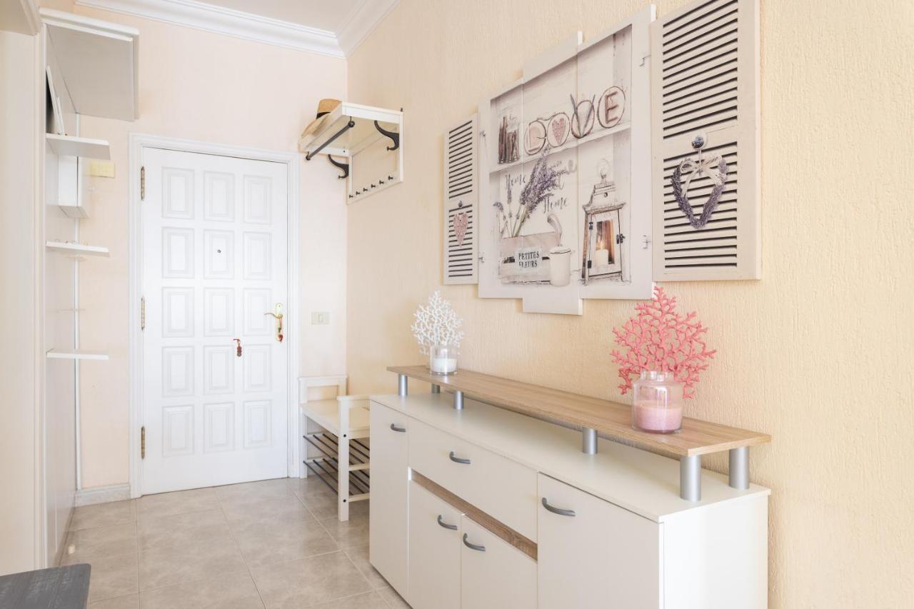 Home2Book Beach Front Las Gaviotas ซานตาครูซ เด เตเนริเฟ ภายนอก รูปภาพ